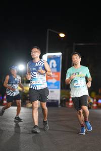 BIB: 42265, 422
                            <button type="button" onclick="openModal(23191390)" class="btn btn-primary btn-sm float-right btn-popup" data-toggle="modal" data-target=".modal-high-quality">
                        <i class="fas fa-shopping-cart"></i> Add to Cart
                    </button>
                                            <button type="button" onclick="isThisMe(23191390, true)" class="btn btn-success btn-sm float-right btn-popup btn-isme hidden" data-toggle="tooltip" data-placement="bottom" title="นี่คือรูปของคุณใช่ไหม คลิกที่นี่เพื่อเอาเข้าอัลบั้ม">
                        <i class="fas fa-plus"></i> Add to album
                    </button>
                    <button type="button" onclick="isThisMe(23191390, false)" class="btn btn-warning btn-sm float-right btn-popup btn-isnotme hidden">
                        <i class="fas fa-ban"></i> Remove from album
                    </button>